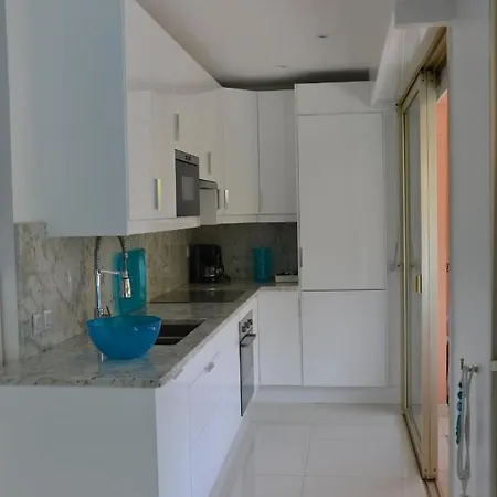 Beau Vu Juan Les Pins 昂蒂布