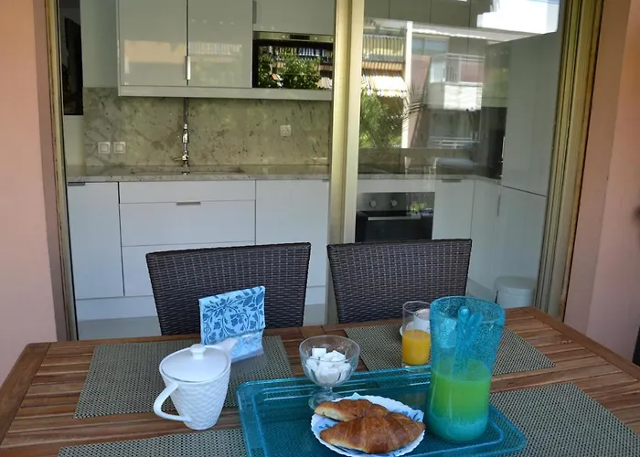 公寓 Beau Vu Juan Les Pins 昂蒂布