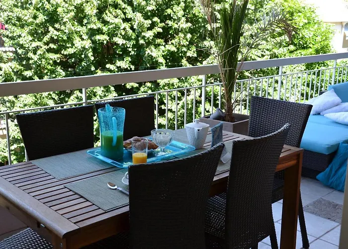 Beau Vu Juan Les Pins 昂蒂布